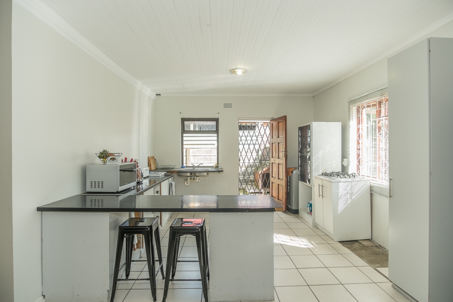 7 Bedroom Property for Sale in Wetton Western Cape